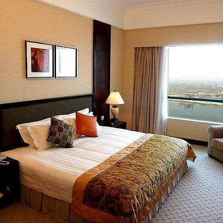 Grand View Hotel Донгуан Стая снимка